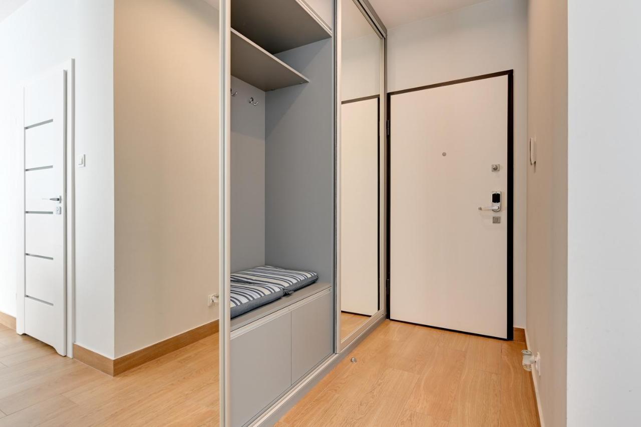 Holiday Apartment Near The Sea - Free Private Parking Gdansk Exterior photo